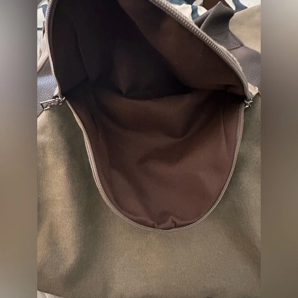 K2 Classic Fashion The Genova Hobo Tote Bag Green Canvas & Leather 18”x16”